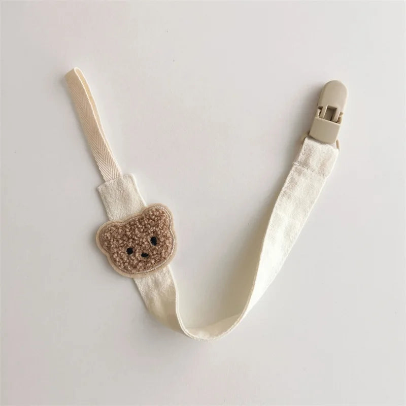 YIYUEQIANLI x ALYAR “Little Bear Charm” Cotton Pacifier Clip & Holder – Anti-Drop Chain for Newborns & Toddlers