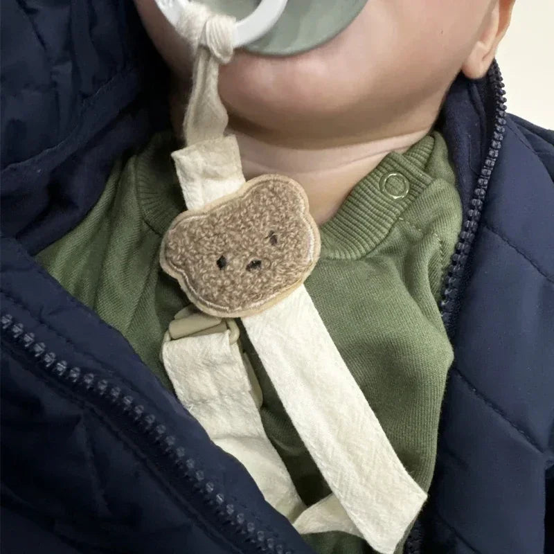 YIYUEQIANLI x ALYAR “Little Bear Charm” Cotton Pacifier Clip & Holder – Anti-Drop Chain for Newborns & Toddlers