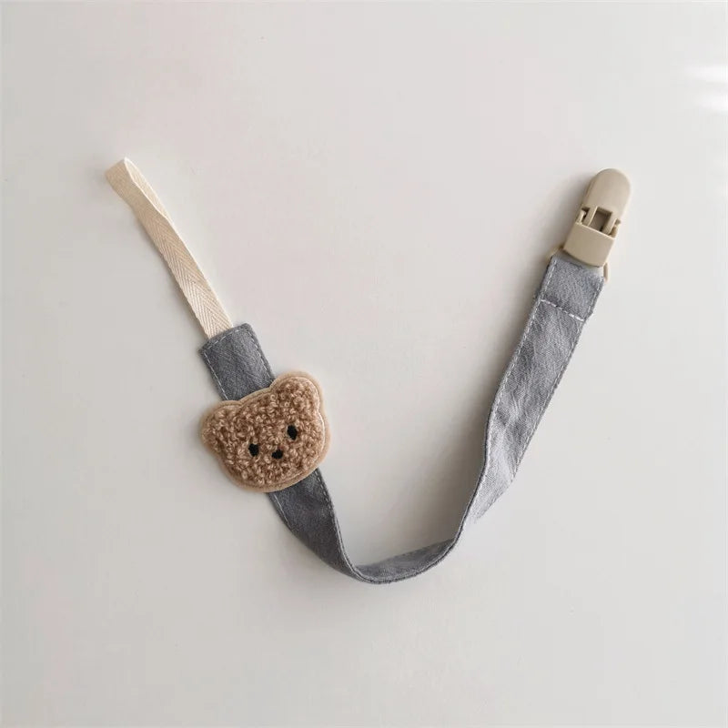 YIYUEQIANLI x ALYAR “Little Bear Charm” Cotton Pacifier Clip & Holder – Anti-Drop Chain for Newborns & Toddlers