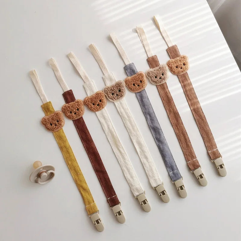 YIYUEQIANLI x ALYAR “Little Bear Charm” Cotton Pacifier Clip & Holder – Anti-Drop Chain for Newborns & Toddlers
